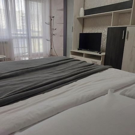 Апартаменти Молоді Lutskdoba Eksteriør billede